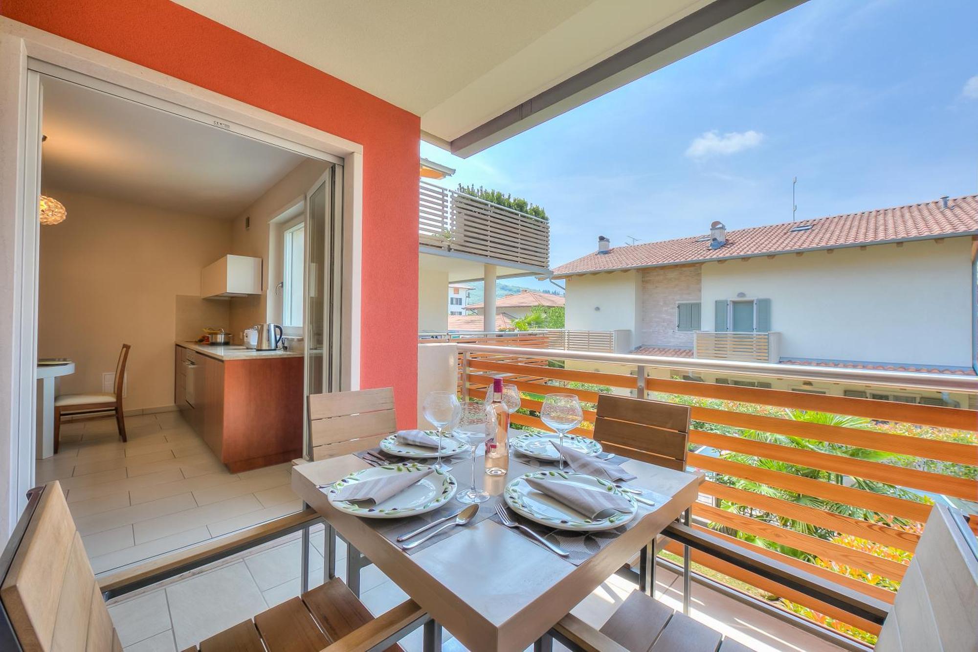 Casa Margherita Few Minutes From Lake - Happy Rentals Riva del Garda Eksteriør billede